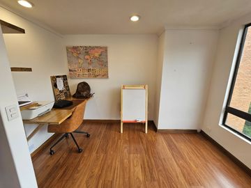 Apartamento grande en arriendo en El Poblado - Cerca a Vizcaya