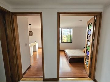 Apartamento grande en arriendo en El Poblado - Cerca a Vizcaya