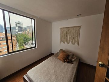 Apartamento grande en arriendo en El Poblado - Cerca a Vizcaya