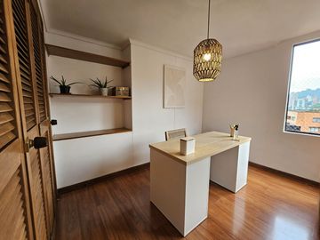 Apartamento grande en arriendo en El Poblado - Cerca a Vizcaya