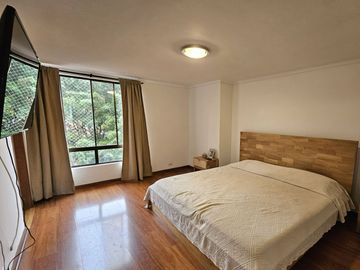Apartamento grande en arriendo en El Poblado - Cerca a Vizcaya
