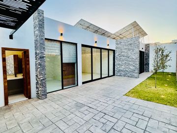 Casa en venta de una planta Zona Canteras $12900000
