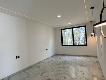 casa en venta en Yucatán Country Club , Mérida acabados de lujo y campo de golf