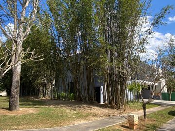 casa en venta en Yucatán Country Club , Mérida acabados de lujo y campo de golf