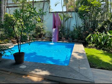 HERMOSA CASA ESTILO BARRAGAN EN PALMIRA