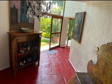 HERMOSA CASA ESTILO BARRAGAN EN PALMIRA