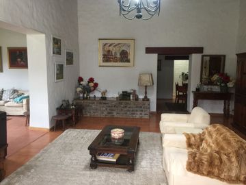 CÁLIDA CASA DE CAMPO EN PACHACÁMAC, EXCELENTE UBICACIÓN, ZONA TRANQUILA