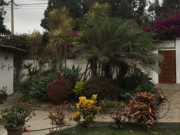 CÁLIDA CASA DE CAMPO EN PACHACÁMAC, EXCELENTE UBICACIÓN, ZONA TRANQUILA