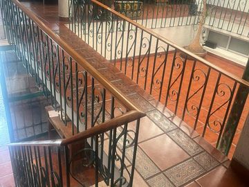 CASA PARA INVERSIÓN CON DOS DEPARTAMENTOS INDEPENDIENTES!