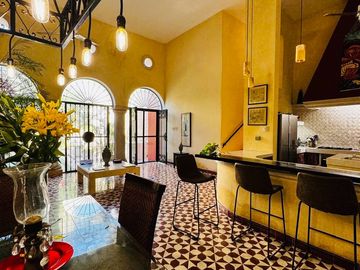 CASA COLONIAL EN BARRIO DE SANTIAGO EN MERIDA CENTRO