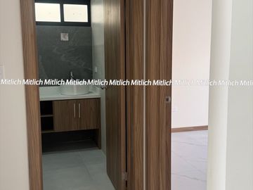 Casa en venta con recámara en planta baja Albaterra $5,700,000