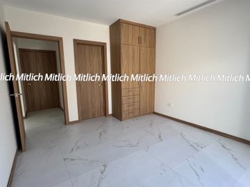 Casa en venta con recámara en planta baja Albaterra $5,700,000