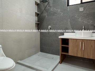 Casa en venta con recámara en planta baja Albaterra $5,700,000