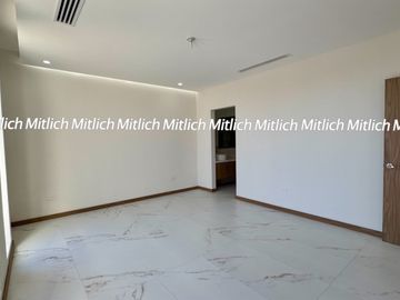 Casa en venta con recámara en planta baja Albaterra $5,700,000
