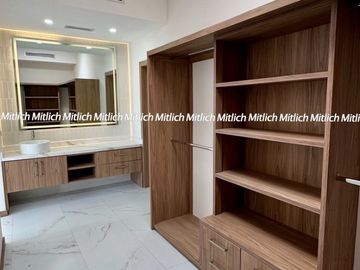 Casa en venta con recámara en planta baja Albaterra $5,700,000