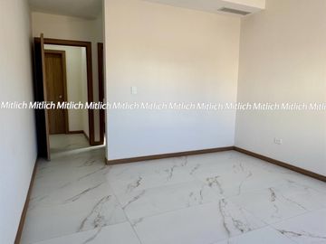 Casa en venta con recámara en planta baja Albaterra $5,700,000