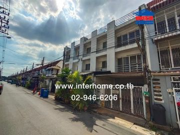 3-storey townhouse, 18 sq m. Townhouse, Soi Ramkhamhaeng 24, Intersection 8, Ramkhamhaeng Road, Soi Ramkhamhaeng 24, Bang Kapi District, Bangkok