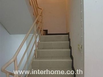 3-storey townhouse, 18 sq m. Townhouse, Soi Ramkhamhaeng 24, Intersection 8, Ramkhamhaeng Road, Soi Ramkhamhaeng 24, Bang Kapi District, Bangkok