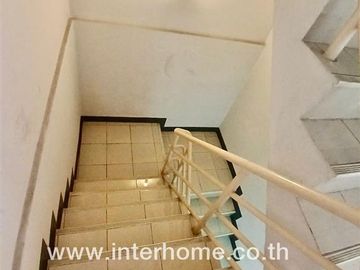3-storey townhouse, 18 sq m. Townhouse, Soi Ramkhamhaeng 24, Intersection 8, Ramkhamhaeng Road, Soi Ramkhamhaeng 24, Bang Kapi District, Bangkok