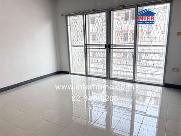 3-storey townhouse, 18 sq m. Townhouse, Soi Ramkhamhaeng 24, Intersection 8, Ramkhamhaeng Road, Soi Ramkhamhaeng 24, Bang Kapi District, Bangkok