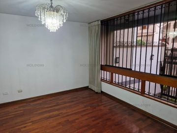 Hermoso departamento en zona residencial de Surco.