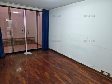 Hermoso departamento en zona residencial de Surco.
