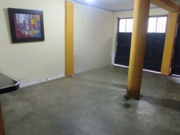 Vendo Casa En Esquina De 180 M2 Frente A Parque Por Estación Santa Rosa En Sjl