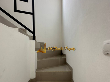 JUAL CEPAT RUMAH BARU 2 LANTAI 10 MNT KE ST. LRT CIRACAS TIDAK BANJIR 700 JUTA-AN