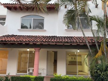 Excelente casa en venta en Jiutepec, Morelos
