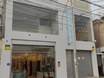 Gran Oportunidad De Inversión En El Centro De Ica Local Comercial
