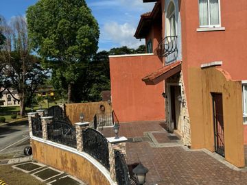 4BR HOUSE & LOT; PORTOFINO HEIGHTS - DAANG HARI, LAS PINAS CITY - FOR SALE