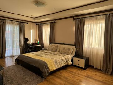 4BR HOUSE & LOT; PORTOFINO HEIGHTS - DAANG HARI, LAS PINAS CITY - FOR SALE