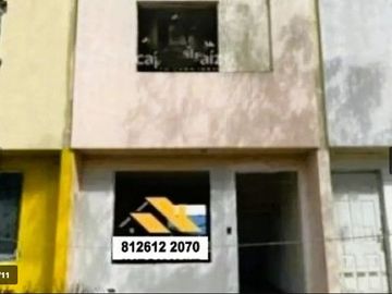 CASA EN VENTA, VALLE DEL ROBLE, CADEREYTA 2 PLANTAS,  2 RECAMARAS, PRECIO DE OFERTA