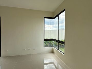 Pre Selling House and Lot For Sale in Nuvali Laguna