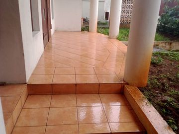 DIJUAL CEPAT! Rumah Hook 2 Lantai di Komplek Lebak Bulus Indah, SHM Harga Menarik