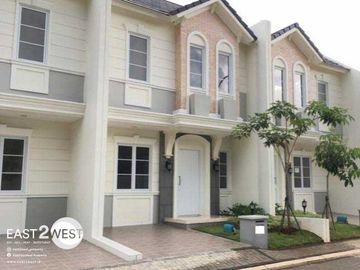 Dijual Rumah Azura Vanya Park BSD City Tangerang Murah Bagus Nyaman Strategis