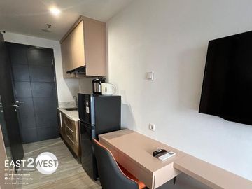 Disewakan Apartemen Collins Boulevard Kota Tangerang Murah Bagus Siap Huni Lokasi Sangat Strategis