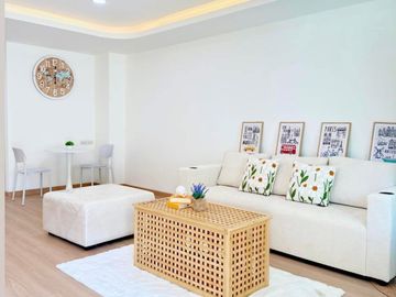 2-Story Townhouse For Sale, Mini-Mall Style, Land Size 22 Sq.W., 2 Bedrooms, Fully Furnished, Only 2.99 MB.*