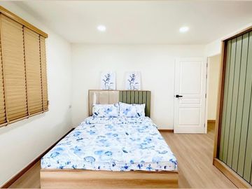 2-Story Townhouse For Sale, Mini-Mall Style, Land Size 22 Sq.W., 2 Bedrooms, Fully Furnished, Only 2.99 MB.*