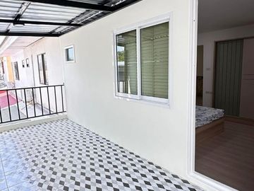 2-Story Townhouse For Sale, Mini-Mall Style, Land Size 22 Sq.W., 2 Bedrooms, Fully Furnished, Only 2.99 MB.*