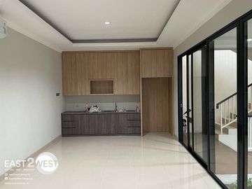 Dijual Rumah Cluster Kebayoran Symphony Bintaro Tangerang Selatan Mewah Nyaman Strategis