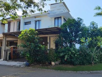 Rumah Hook Lebar 12M Lokasi PAKUWON CITY Cluster FLORENCE Surabaya