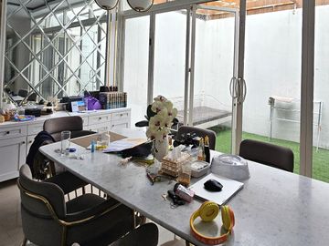 Rumah Mewah Apik di Green Hills Residence