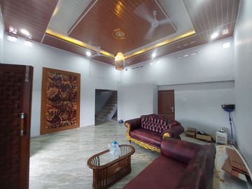 Butuh Uang Cepat! Rumah 3 Lantai di Perumnas Helvetia Dijual Murah, Siap Huni!