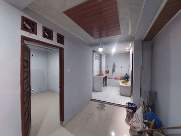 Butuh Uang Cepat! Rumah 3 Lantai di Perumnas Helvetia Dijual Murah, Siap Huni!