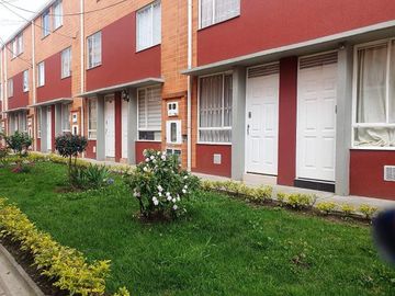 Vendo Casa unifamiliar 74m2, Suba - Quintas de Santa Rita 2 $ 220.000.000 - Cel: 321237----