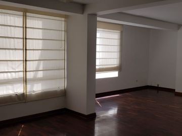 Vendo departamento frente a parque en excelente zona residencial, Av. Del Pinar 480, Chacarilla San Borja