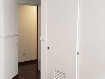 Vendo departamento frente a parque en excelente zona residencial, Av. Del Pinar 480, Chacarilla San Borja