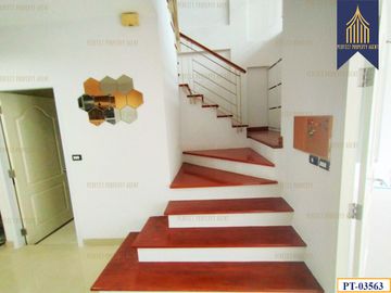 ขาย/ให้เช่าทาวน์โฮม 3 ชั้น หลังมุม บ้านกลางเมือง บริติชทาวน์ ศรีด่าน 24 ใกล้รถไฟฟ้าสถานีศรีลาซาล