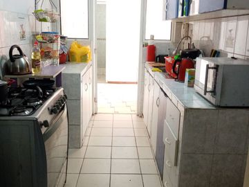 RESIDENCIA EXCLUSIVA EN URB. LOS SAUCES – COCHERA, TERRAZA, AMPLIO JARDÍN 🏡
